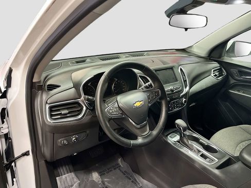 Used 2024 Chevrolet Equinox LT w/ LPO, Floor Liner Package AWD/4WD image 9