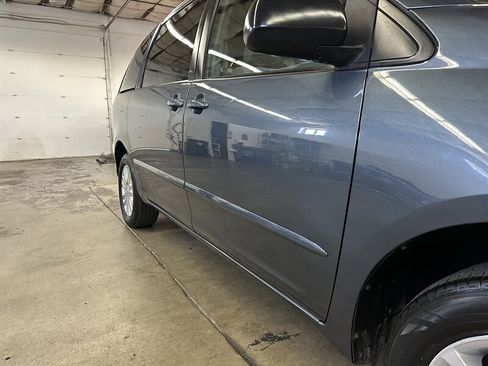 Used 2007 Toyota Sienna LE image 37