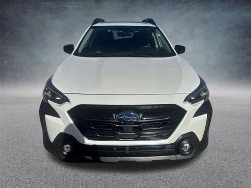 Used 2025 Subaru Outback Onyx Edition AWD/4WD image 9