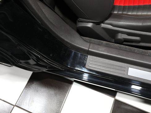 Used 2013 Ford Mustang Shelby GT500 RWD image 41