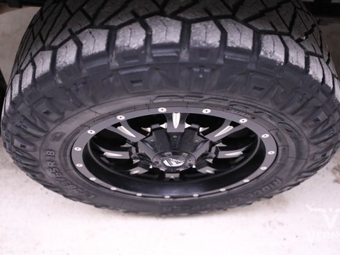 Used 2019 Toyota Tacoma TRD Sport image 33