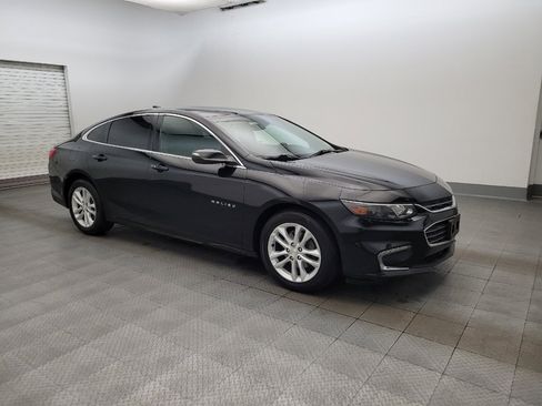 Used 2017 Chevrolet Malibu LT FWD image 11