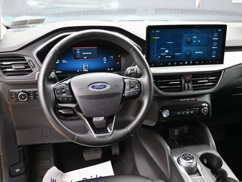 Used 2025 Ford Escape Platinum image 35