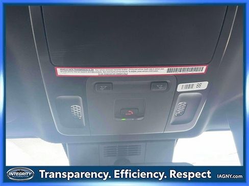 Used 2025 Toyota Camry SE image 34