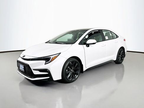 New 2026 Toyota Corolla SE FWD image 3