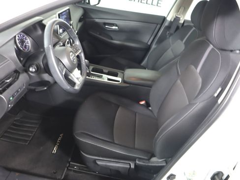 Certified 2022 Nissan Sentra SV w/ All-Weather Package image 19