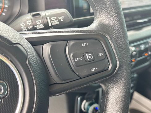 Used 2025 Jeep Wrangler Unlimited Sport AWD/4WD image 29
