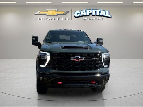 Used 2026 Chevrolet Silverado 2500 ZR2 image 8