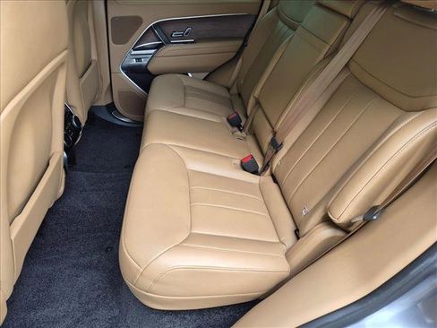 Certified 2025 Land Rover Range Rover SE AWD/4WD image 20