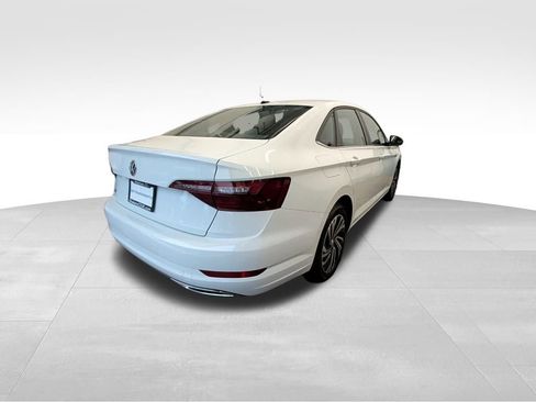 Used 2021 Volkswagen Jetta SEL Premium image 5