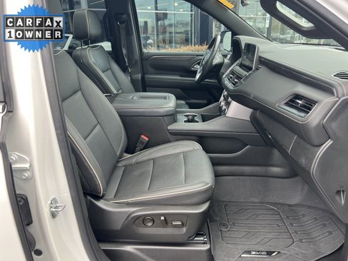 Used 2022 GMC Yukon SLT w/ SLT Premium Package image 35