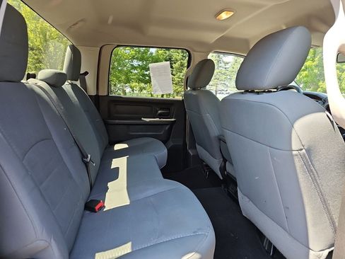 Used 2015 RAM 2500 Tradesman w/ Chrome Appearance Group AWD/4WD image 16