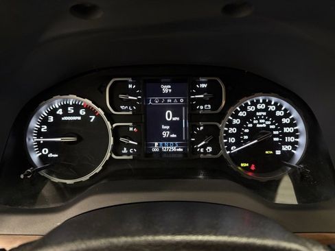 Used 2021 Toyota Tundra Limited image 13