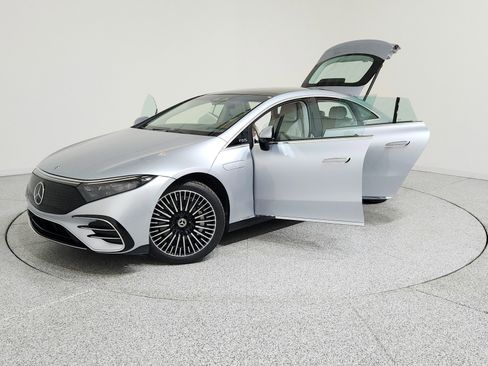 Certified 2023 Mercedes-Benz EQS 580 4MATIC Sedan image 7