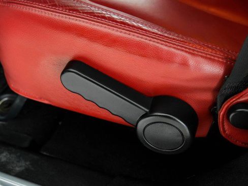 Used 2013 Jeep Wrangler Unlimited Rubicon image 30