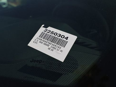 New 2025 Jeep Grand Cherokee Laredo X image 44