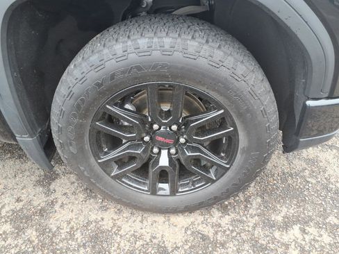 Used 2023 GMC Sierra 1500 Elevation AWD/4WD image 11