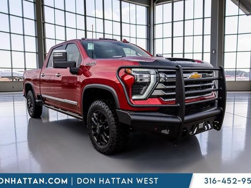 Used 2025 Chevrolet Silverado 2500 High Country w/ High Country Premium Package AWD/4WD image 42