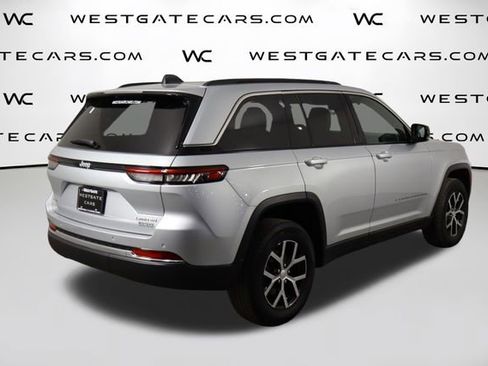 Used 2025 Jeep Grand Cherokee Limited image 57