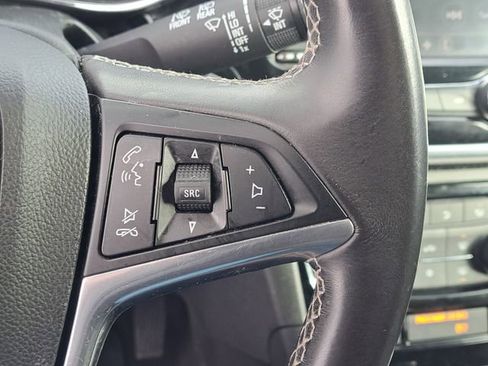 Used 2022 Buick Encore Preferred w/ Safety Package AWD/4WD image 11