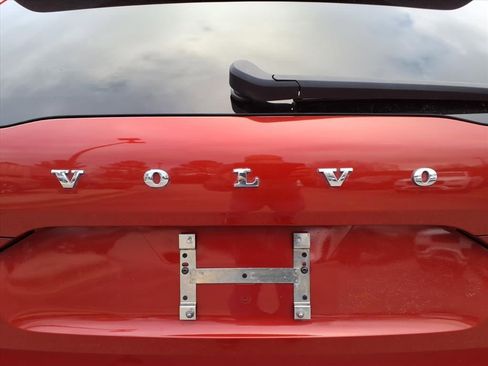 Certified 2023 Volvo XC60 B5 Ultimate image 5