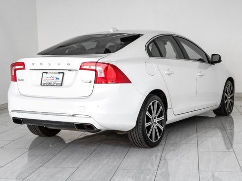 Used 2016 Volvo S60 T5 Premier w/ Climate Package AWD/4WD image 6