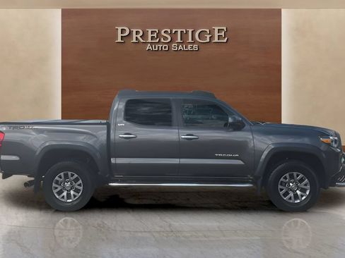 Used 2016 Toyota Tacoma SR5 RWD image 20