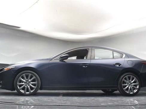 Used 2019 MAZDA MAZDA3 Sedan w/ Select Package image 33