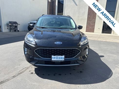 Used 2021 Ford Escape SEL w/ Technology Package AWD/4WD image 2