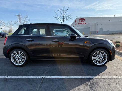 Used 2015 MINI Cooper 4-Door Hardtop FWD image 6