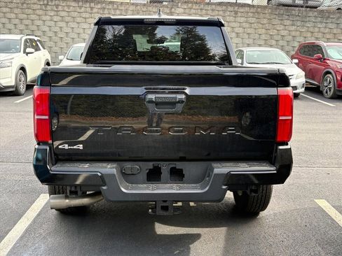Used 2024 Toyota Tacoma SR5 image 5