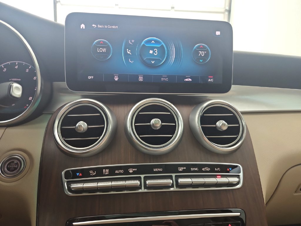 Used 2022 Mercedes-Benz GLC 300 4MATIC image 27
