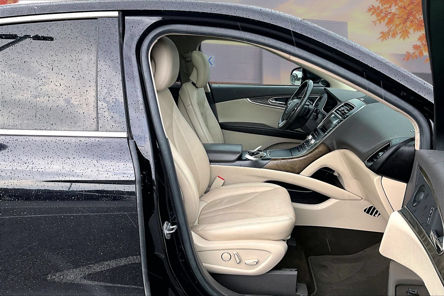 Used 2019 Lincoln Nautilus Reserve AWD/4WD image 29