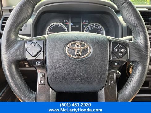 Used 2022 Toyota 4Runner TRD Off-Road AWD/4WD image 27