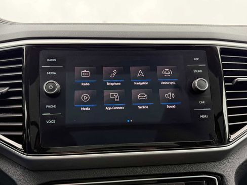 Used 2023 Volkswagen Atlas SE w/ Panoramic Sunroof Package image 26