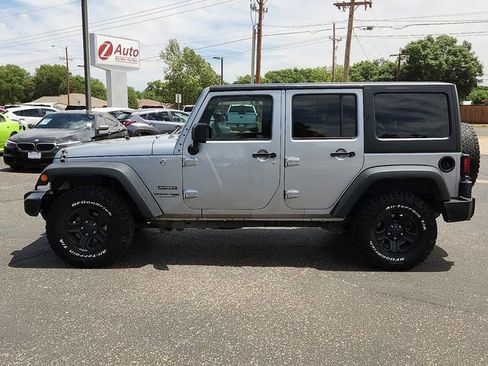 Used 2018 Jeep Wrangler Unlimited Sport w/ Connectivity Group AWD/4WD image 2