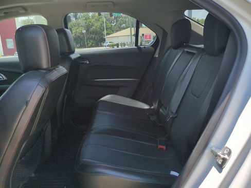 Used 2017 Chevrolet Equinox Premier w/ Enhanced Convenience Package FWD image 12