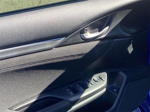 Used 2019 Honda Civic EX image 14