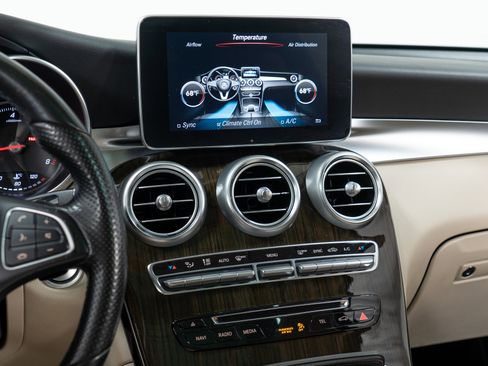 Used 2016 Mercedes-Benz GLC 300 image 19