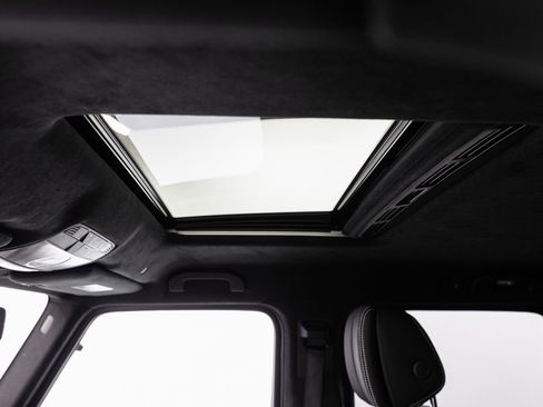 Used 2021 Mercedes-Benz G 550 G 550 image 22