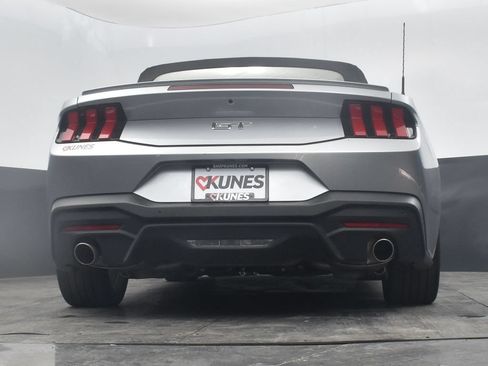 Used 2025 Ford Mustang GT Premium RWD image 30