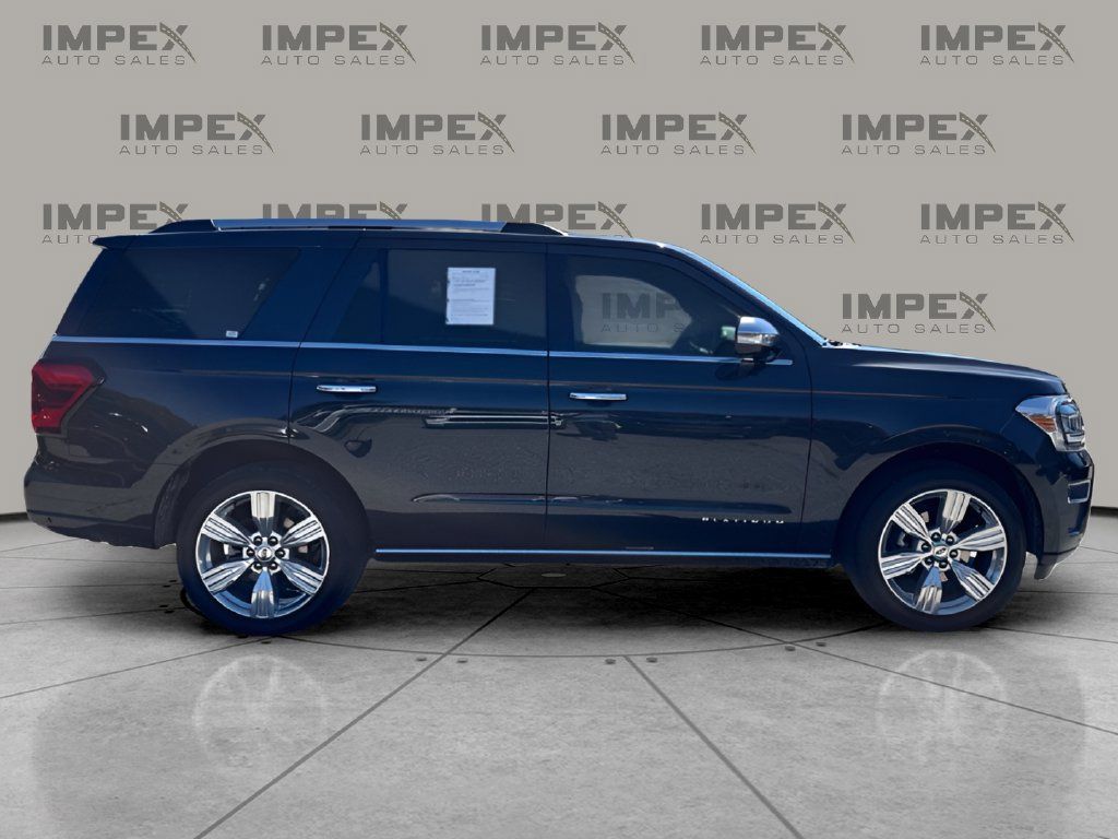 Used 2024 Ford Expedition Platinum AWD/4WD image 6
