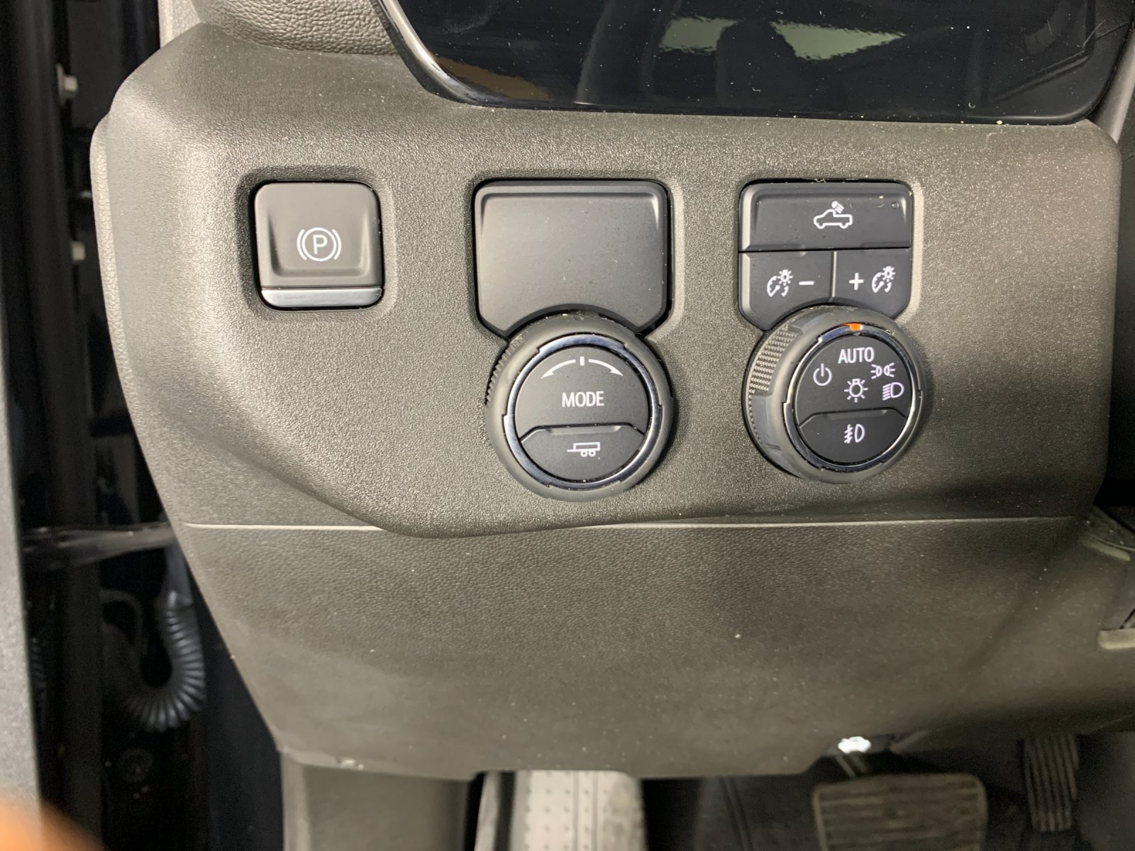 Used 2023 Chevrolet Silverado 1500 RST w/ Redline Edition RWD image 16