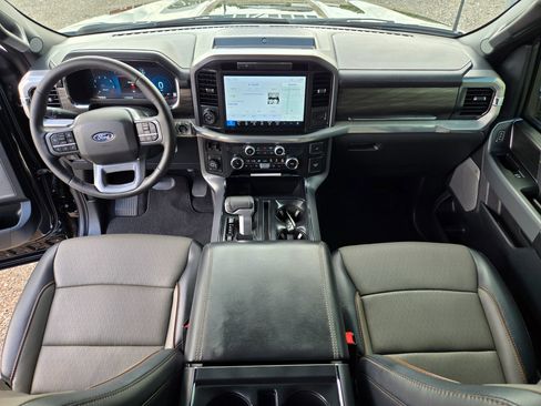 Used 2025 Ford F150 Lariat w/ Equipment Group 501A Mid AWD/4WD image 9