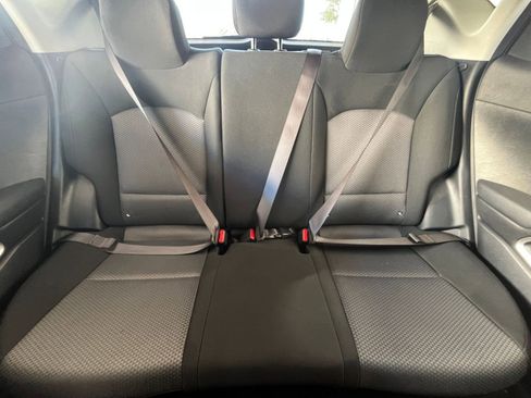 Used 2025 Kia Soul LX w/ LX Technology Package FWD image 38
