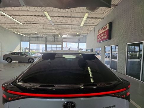 Used 2024 Toyota bZ4X FWD image 8