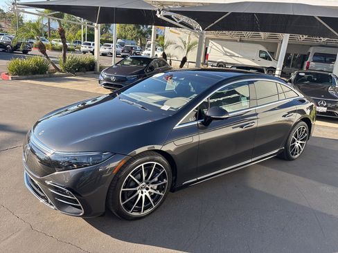 Used 2023 Mercedes-Benz EQS 580 580 image 4