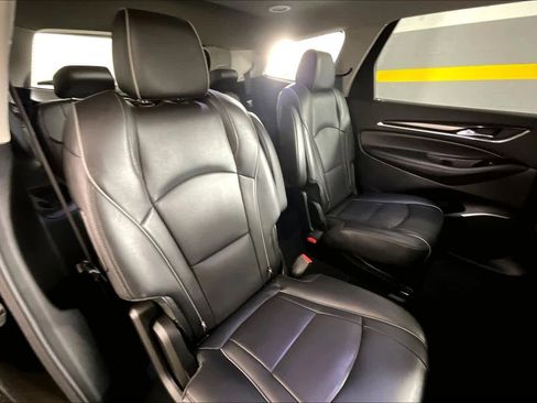 Used 2020 Buick Enclave Avenir w/ Avenir Technology Package AWD/4WD image 19