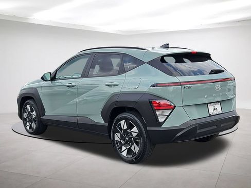 Used 2024 Hyundai Kona SEL FWD image 5