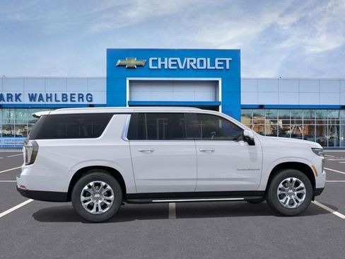New 2026 Chevrolet Suburban LT w/ Comfort Package image 5